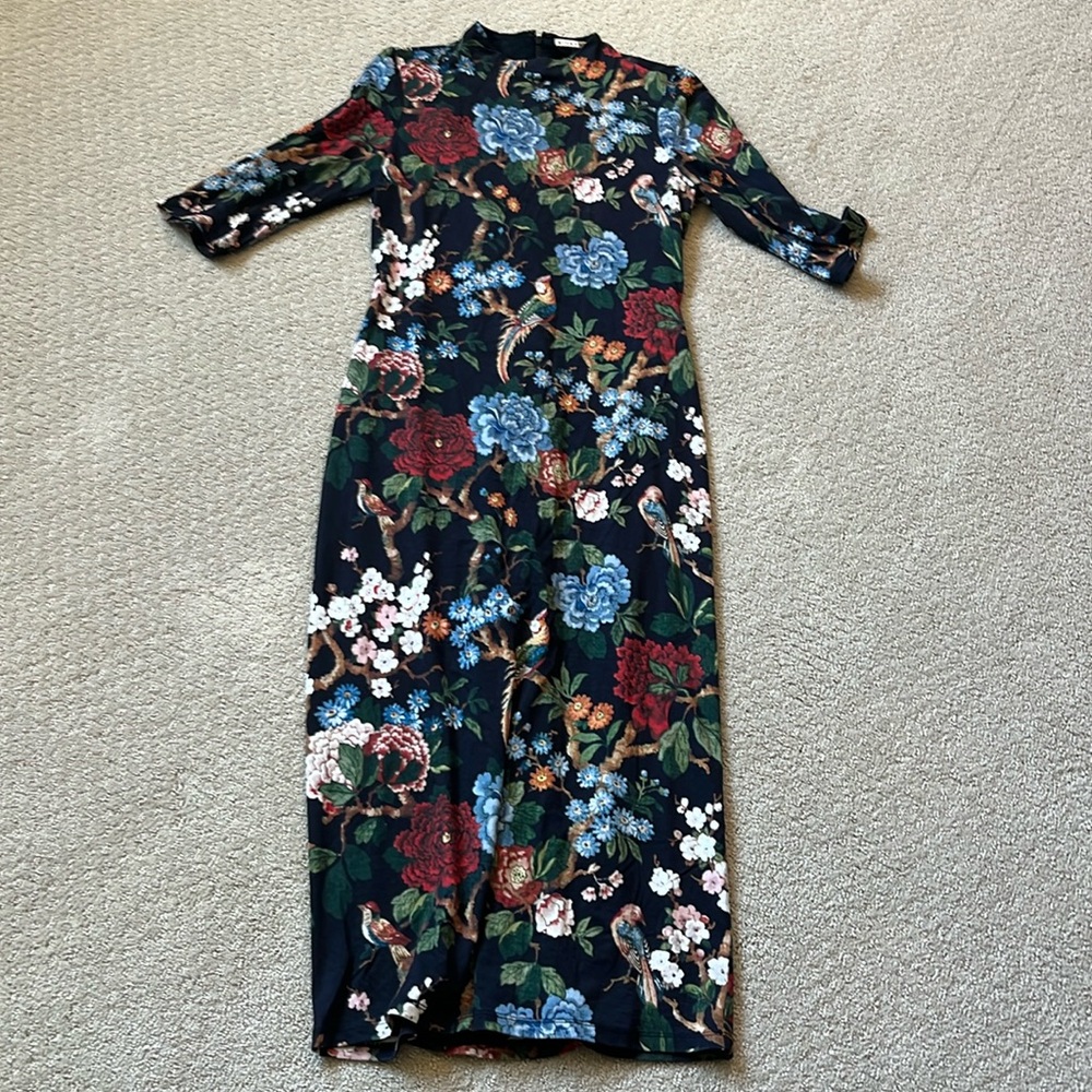 Alice and Olivia size 10 fully lined black floral dress